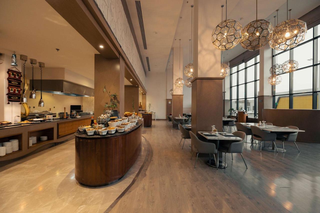 Radisson Blu Hotel, Buraidah Exterior foto